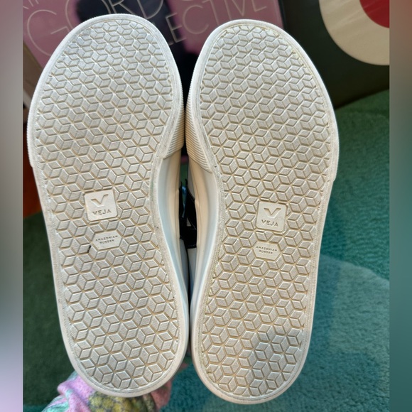 Veja NEARLY NEW Campo special edition nubuck steel náutico leather low top -8 - Picture 16 of 16